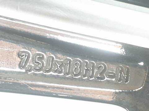 Foto 2ª: LLanta Aleacion Mercedes Clase C 160 CLA 200 118.687)