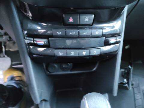 Mando Climatizador Peugeot 2008 HN05