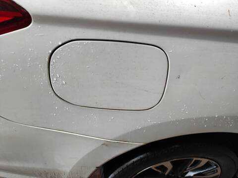 Tapa Exterior Combustible Mitsubishi Outlander 4B11