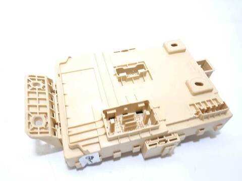 Foto 3ª: Caja Reles Fusibles Kia Xceed 1.0 TGDI CAT 120CV 88KW [G3LE] (2023)