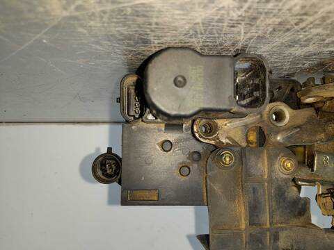 Foto 4ª: Cerradura Puerta Delantera Derecha Alfa Romeo 156 1.9 JTD CAT 105CV 77KW [AR32302] (1999)