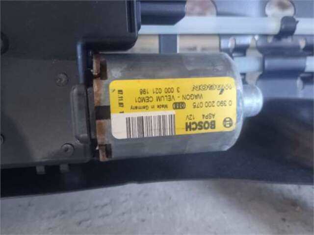 Foto 3ª: Techo Eléctrico Peugeot 308 1.6 CONFORT [1.6 LTR. - 80 KW HDI FAP CAT (9HZ - DV6TED4)] [9HZ (DV6TED4)]