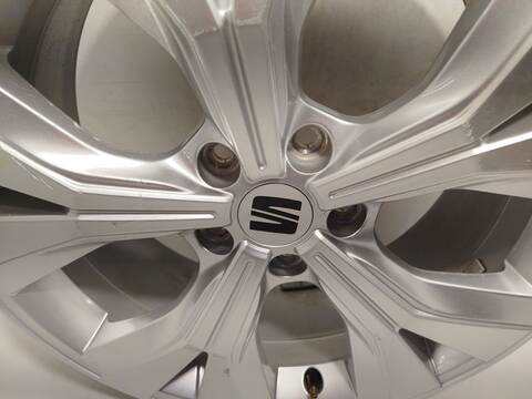 Foto 4ª: LLanta Chapa Seat Ateca 1.5 TSI 150CV 110KW [DXDB] (2024)