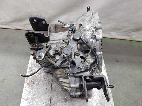 Foto 2ª: Caja Cambios Hyundai Tucson 2.0 CRDI 113CV [D4EA] (2004)