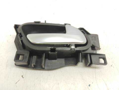 Maneta Interior Trasera Derecha Peugeot 208 STYLE 82CV 60KW