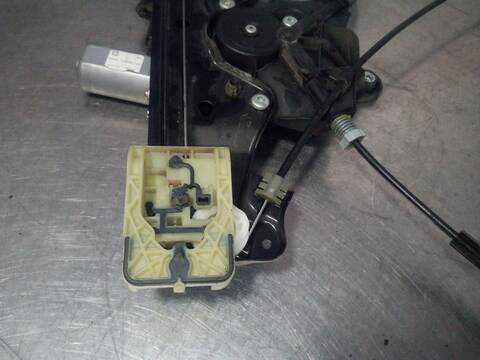 Foto 2ª: Elevalunas Eléctrico Delantero Derecho Opel Astra SELECTIVE START/STOP 110CV 81KW [B16DTE] (2016)