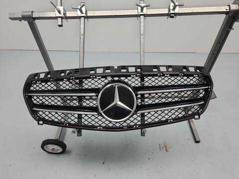 Rejilla Delantera Mercedes Clase A 140 A 200 CDI - D 176.008) 136CV 100KW