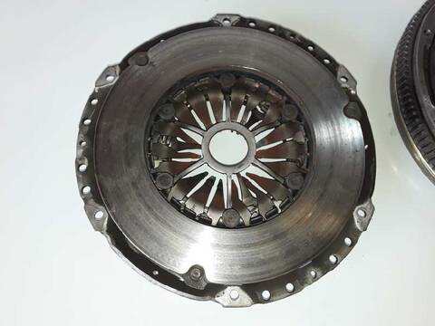 Foto 2ª: kit Embrague Volkswagen Passat SPORTLINE 4MOTION 140CV