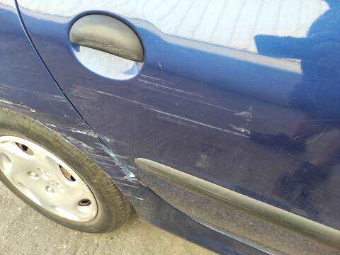 Foto 2ª: Puerta Trasera Derecha Peugeot 206 KFW (2001)