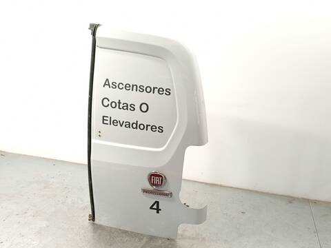 Foto 3ª: Puerta Trasera Derecha Fiat Doblo BLUEHDI 100 102CV 75KW FURGONETA [YHT] (2023)