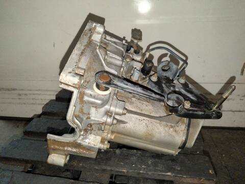 Foto 2ª: Caja Cambios Citroen Saxo KFW (2002)