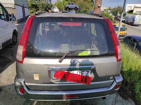 Portón Nissan X-Trail YD22DDTI T30)