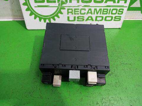 Foto 2ª: Caja Reles Fusibles Volkswagen Passat 2.0 TDI 140CV [BKP] (2005)