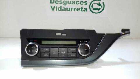Mando Climatizador Toyota Auris 1.8 16V HIBRIDO) 99CV 73KW