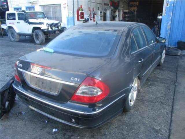 Foto 2ª: Faro Antiniebla Delantero Derecho Mercedes Clase E 180 3.0 E 320 CDI (211.022) [3.0 LTR. - 165 KW CDI CAT] [OM 642.920]