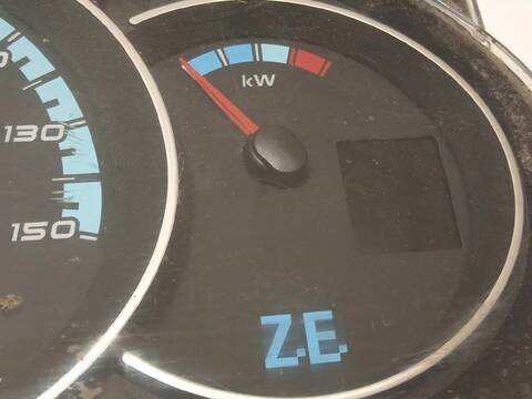 Foto 3ª: Cuadro de Instrumentos Renault Kangoo Z.E. 60CV 44KW [5AM400] (2012)