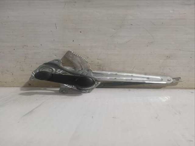 Elevalunas Manual Trasero Izquierdo Nissan Micra 1.5 DCI 90CV