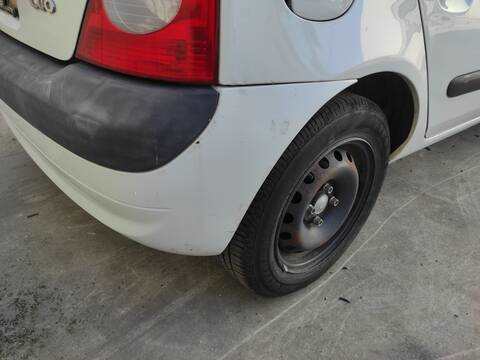 Foto 3ª: Paragolpes Trasero Renault Clio D7F720 (2003)