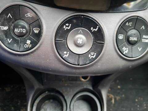 Foto 2ª: Mando Calefacción A. A. Toyota Rav4 EXECUTIVE 136CV 100KW [2AD] (2008)