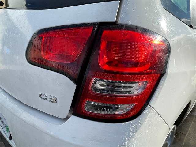 Foto 3ª: Piloto Trasero Derecho Citroen C3 1.6 HDI 90cv [9HX] (2010)