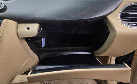 Foto 2ª: Guantera Mercedes Clase CLS 320 3.0 CDI 224CV AUT. BM 219) 642920 (2006)