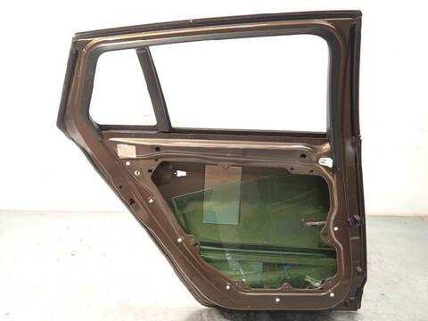 Foto 4ª: Puerta Trasera Izquierda Volvo V60 MOMENTUM 190CV 140KW [D4204T14] (2015)