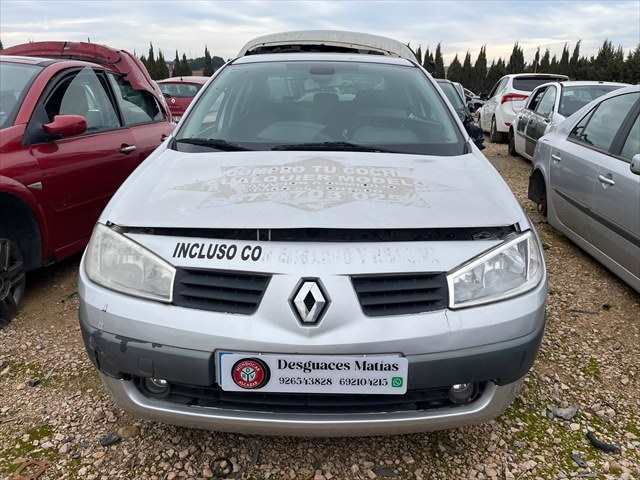 Foto 2ª: Paragolpes Delantero Renault Megane 1.5 DCI 100cv [K9K728] (2004)
