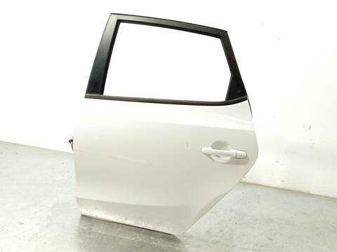 Foto 3ª: Puerta Trasera Izquierda Hyundai i30 1.6 CRDI 90CV 66KW [D4FB] (2011)