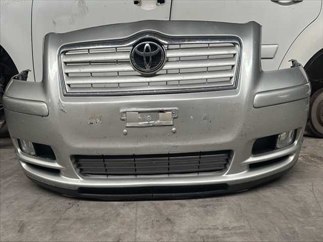 Paragolpes Delantero Toyota Avensis 1.8 GASOLINA