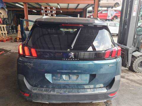 Portón Peugeot 5008 GT LINE 130CV