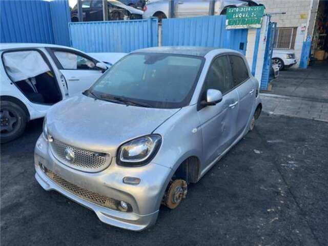 Sistema Audio Radio CD Smart Forfour 0.9 BÁSICO 66KW (453.044) [0.9 LTR. - 66 KW TURBO CAT]