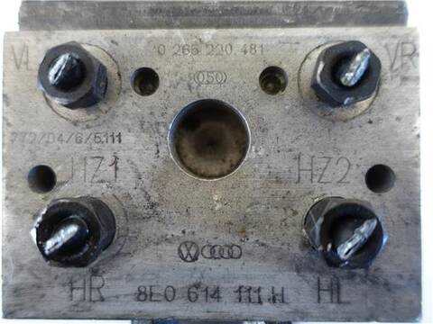 Foto 3ª: Abs Audi A4 1.8 T QUATTRO 110KW) BERLINA 150CV [AEB] (1999)