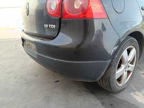 Foto 3ª: Paragolpes Trasero Volkswagen Golf BXE (2007)