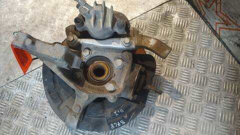 Foto 2ª: Mangueta Delantera Izquierda Volvo S60 D5 BERLINA 163CV 120KW [D5244T] (2002)