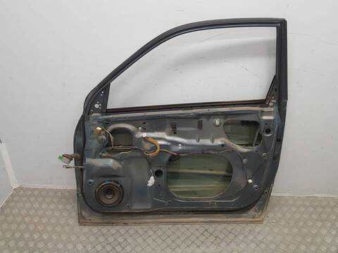Foto 2ª: Puerta Delantera Derecha Suzuki Grand Vitara 1.9 DDIS JX 3-PTAS.) (2005)