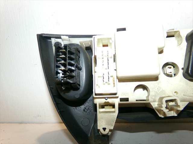 Foto 4ª: Mando Calefacción A. A. Renault Megane 1.4 G COUPE,1999-2002 [K4J] (1999)