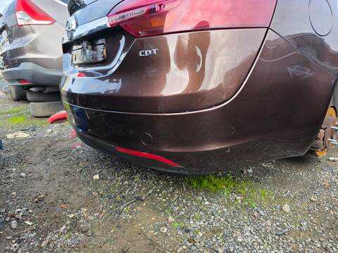 Foto 3ª: Paragolpes Trasero Opel Insignia B16DTH (2016)