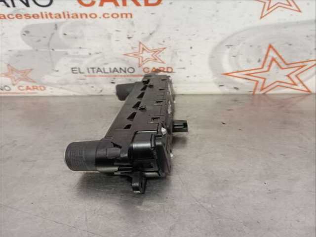 Foto 3ª: Sistema Audio Radio CD Ford Focus TITANIUM 120CV 88KW [ZTDB] (2019)