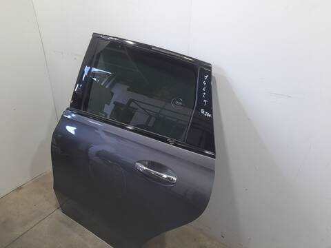 Foto 2ª: Puerta Trasera Izquierda Mercedes Clase B 150 B180 136CV 100KW [282914] (2020)