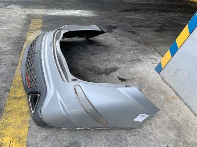 Foto 3ª: Paragolpes Trasero Honda Civic 1.8I 16V 0CV [R18A2] (2006)