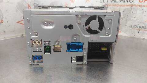 Foto 2ª: Sistema Audio Radio CD Mercedes Clase C 160 220 T CDI 204.208) 170CV 125KW FAMILIAR [OM646811] (2008)