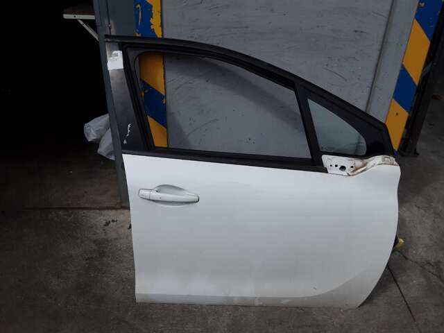 Puerta Delantera Derecha Peugeot 208 1.2 12V82CV 0CV