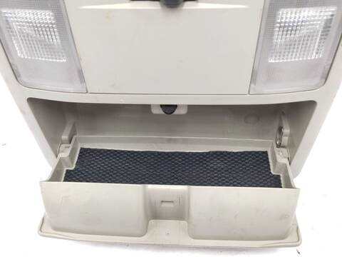 Foto 2ª: Luz Interior Toyota Rav4 197CV [2AR] (2017)