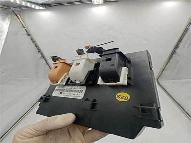 Foto 3ª: Centralita Motor ECU Seat Altea 1.9 ERENCE [1.9 LTR. - 77 KW TDI] [BXE]