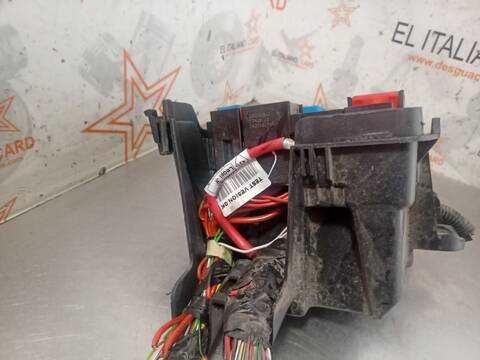 Foto 3ª: Caja Reles Fusibles Dacia Dokker AMBIANCE 90CV 66KW [K9K E6] (2018)