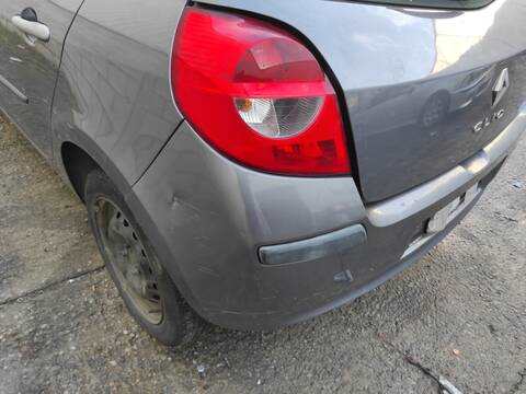 Foto 2ª: Paragolpes Trasero Renault Clio D4F784 (2008)