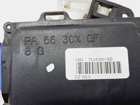 Foto 4ª: Cerradura Puerta Trasera Izquierda Volkswagen Golf 1.9 TDI BERLINA 105CV 77KW [BXE] (2007)
