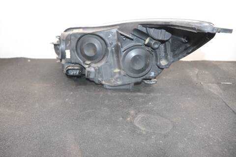Foto 3ª: Faro Derecho Ford Focus TREND BERLINA (2012)