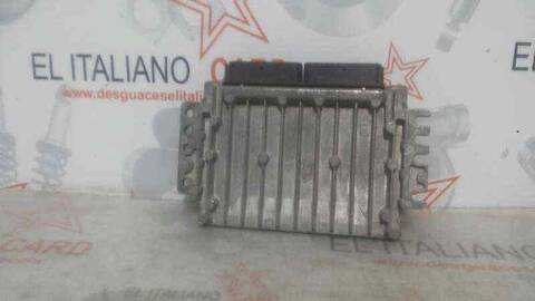 Foto 3ª: Centralita Motor ECU Renault Megane 80CV 59KW I FASE 2 GANDTOUR KA..) (1999)