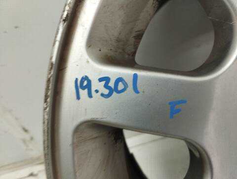 Foto 2ª: LLanta Chapa Bmw Serie 7 720 326CV 240KW (2000)